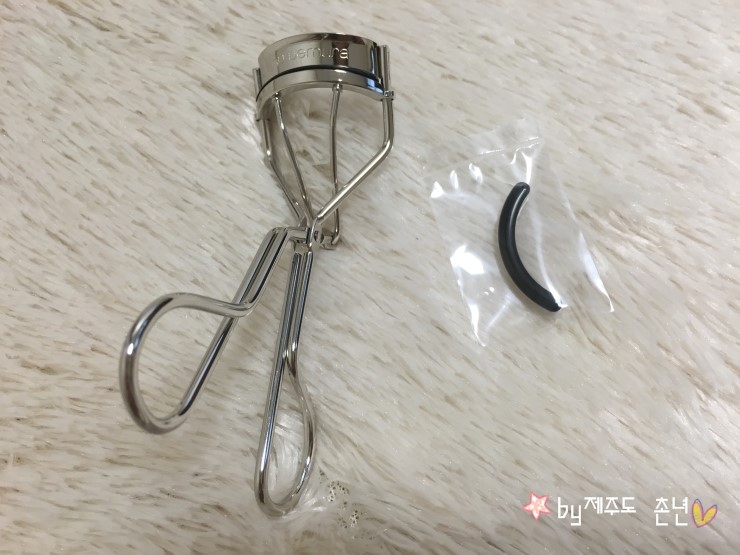 수련속눈썹 이미지