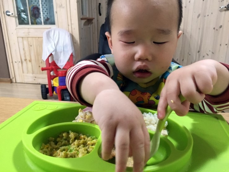 아가야밥묵자 이미지