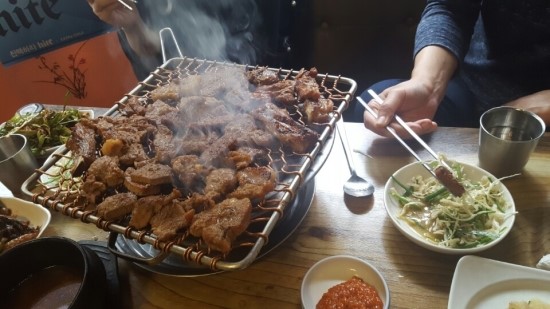 한성숯불갈비 이미지