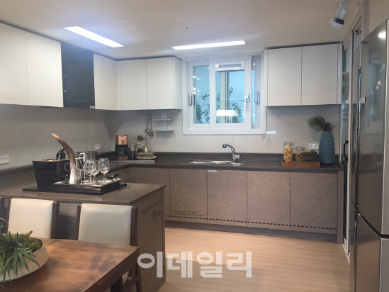 스테이형 이미지
