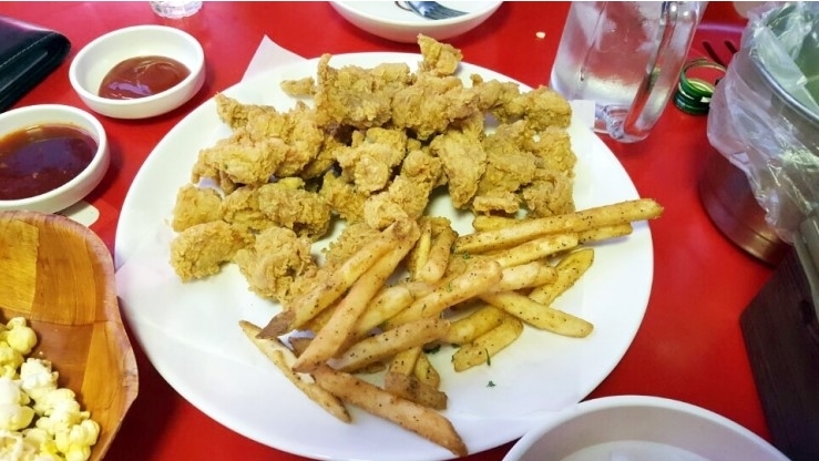 치킨사랑 이미지