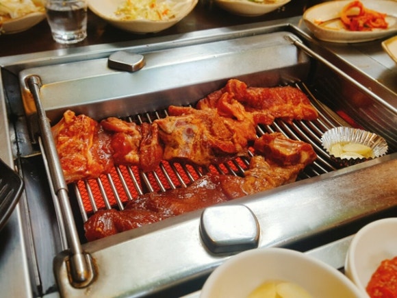 골목돼지 이미지