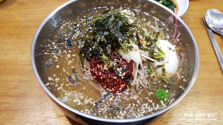 똑순이국수 이미지