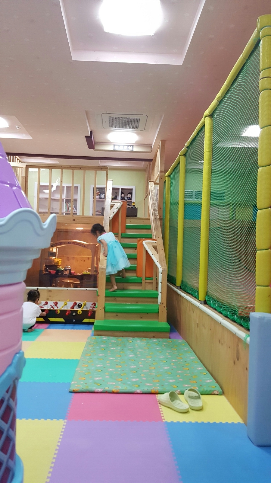 키크는 나무 이미지