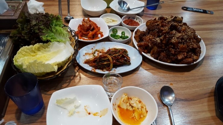 고바우왕족발 이미지