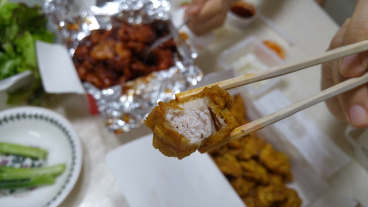 훼미리통닭 이미지