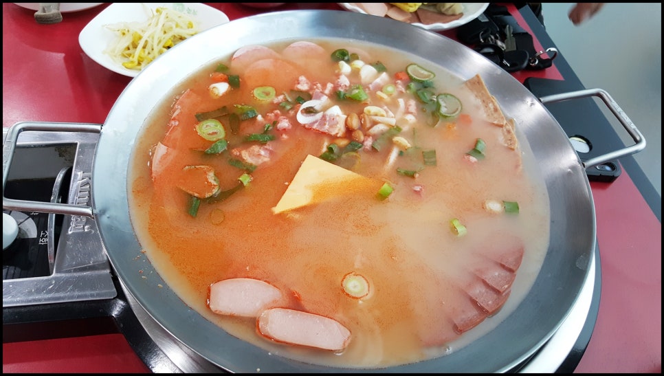 흥부부대찌개 이미지