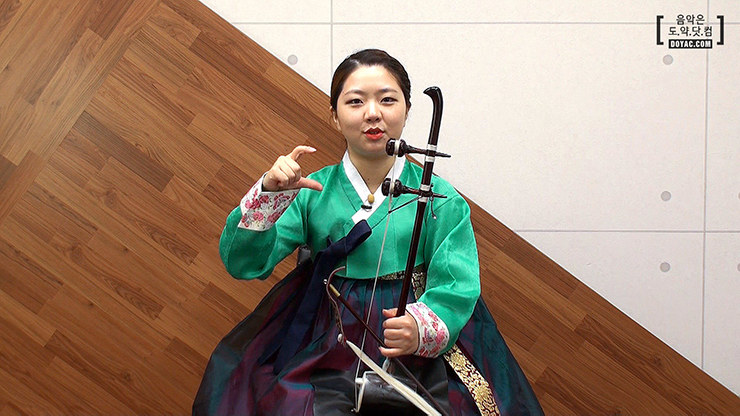 [해금] 해금 조율하기 / 해금 조현법 / 해금 음정 맞추기 / 해금 음이 안 맞아요 / 도약닷컴 해금 배우기 : 네이버 블로그