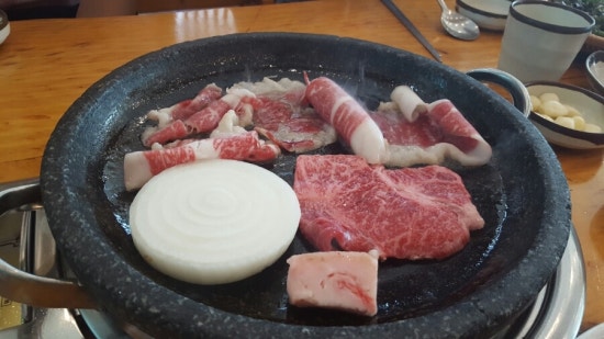 우렁찬명품한우정육점식당 이미지