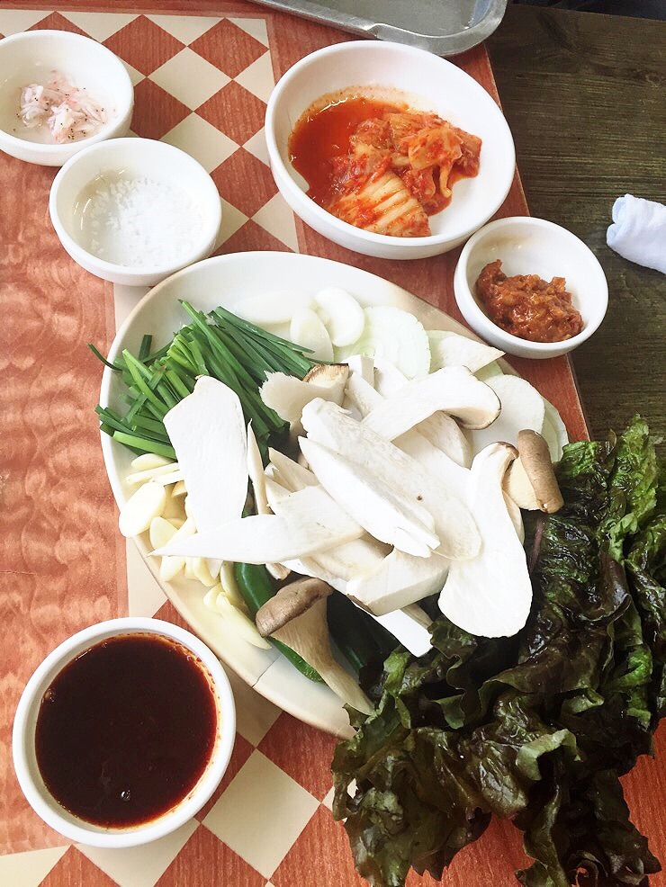 누렁이식당 이미지