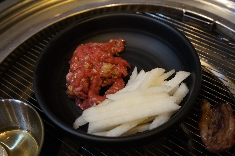 한우갈비의 습격 이미지