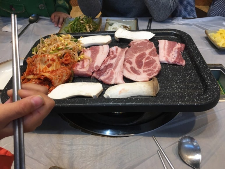 대흥솥뚜껑삼겹살 이미지