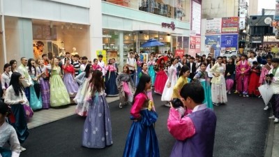 처음한복 이미지