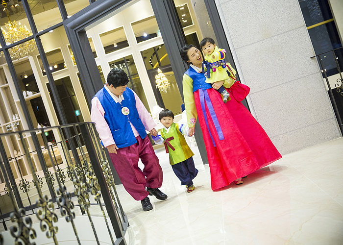 연리지한복 이미지