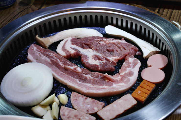 목우촌미소와돈강동 이미지