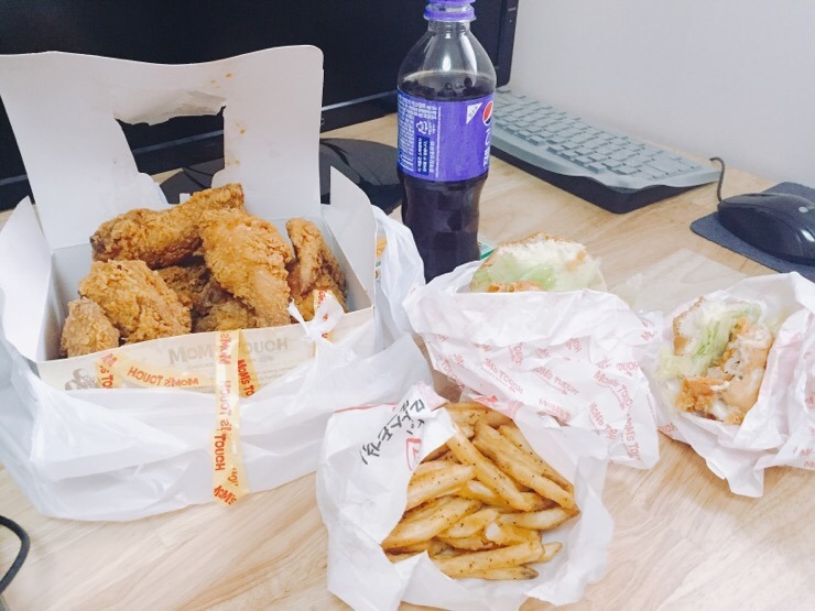 맘스터치과기대점 이미지