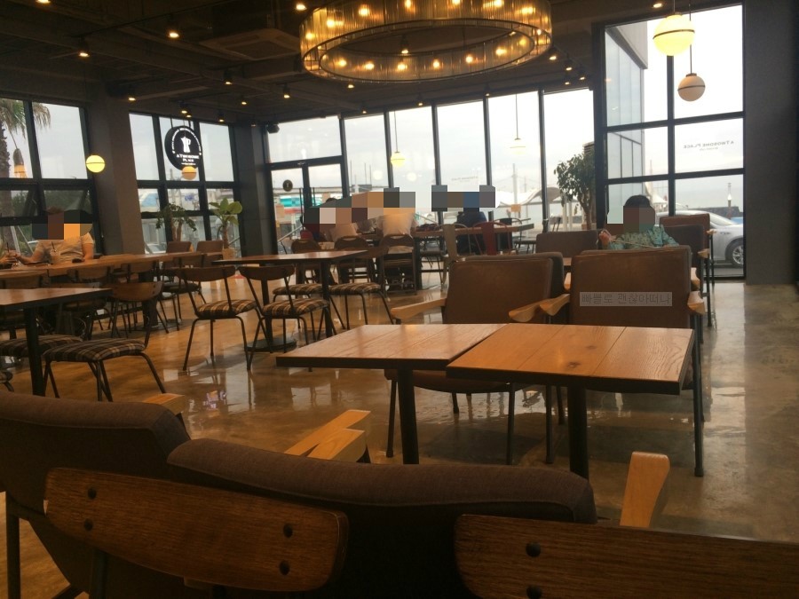 투썸플레이스곽지과물해변점 이미지