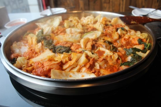 닭갈비 제작소 이미지