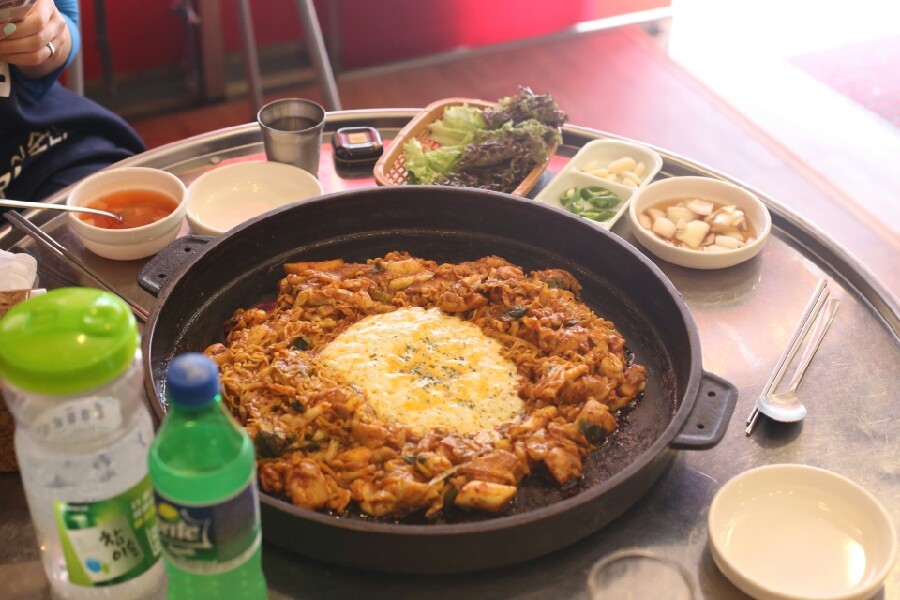 산갈래숯불닭갈비 이미지