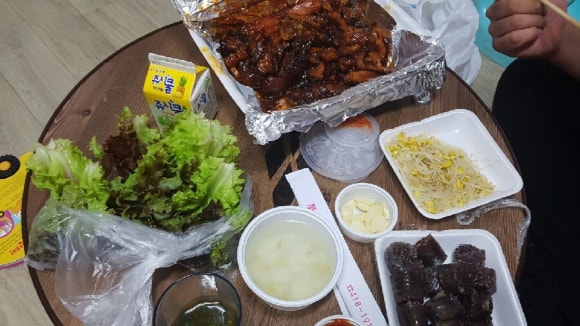 불맛난매운족발 이미지