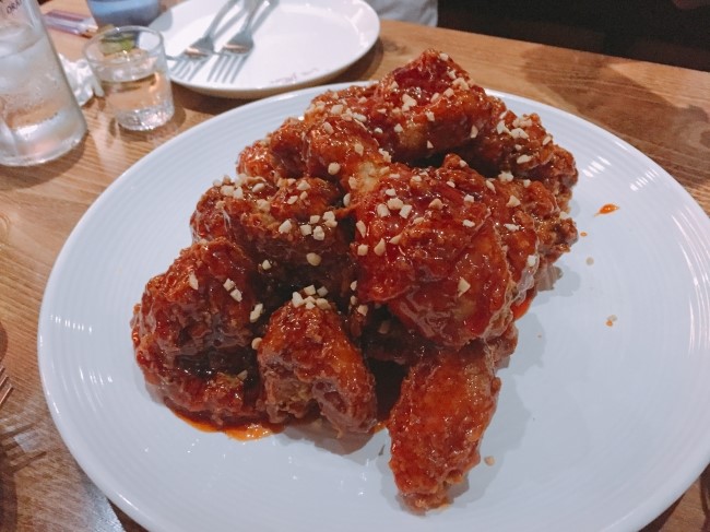 비비큐치킨 이미지