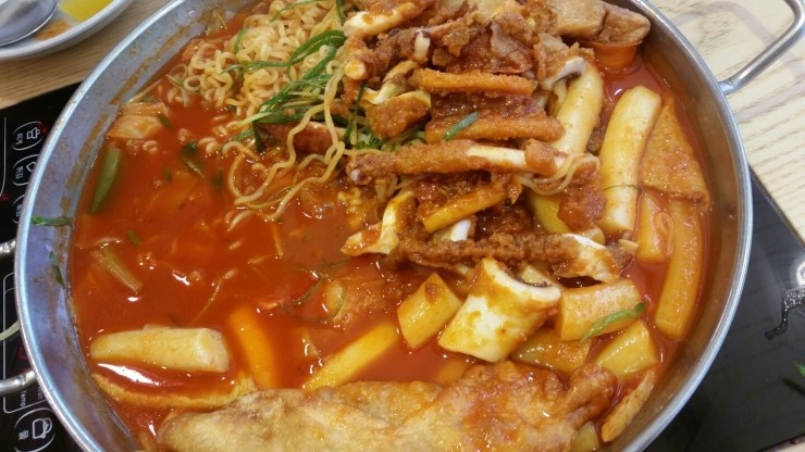 명품떡볶이 이미지