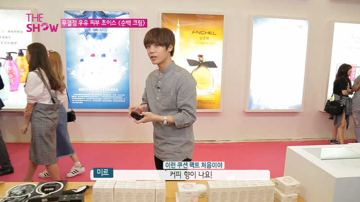 드레스&커피 이미지