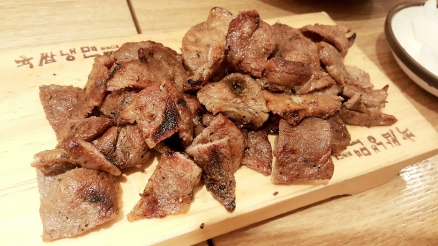 육쌈냉면 이미지