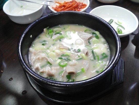 김가네 장군 왕족발 이미지