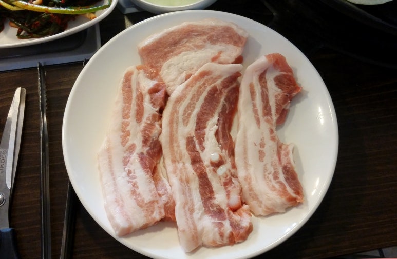 왕솥뚜껑삽겹살 이미지