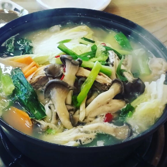 닭치고칼국수 이미지