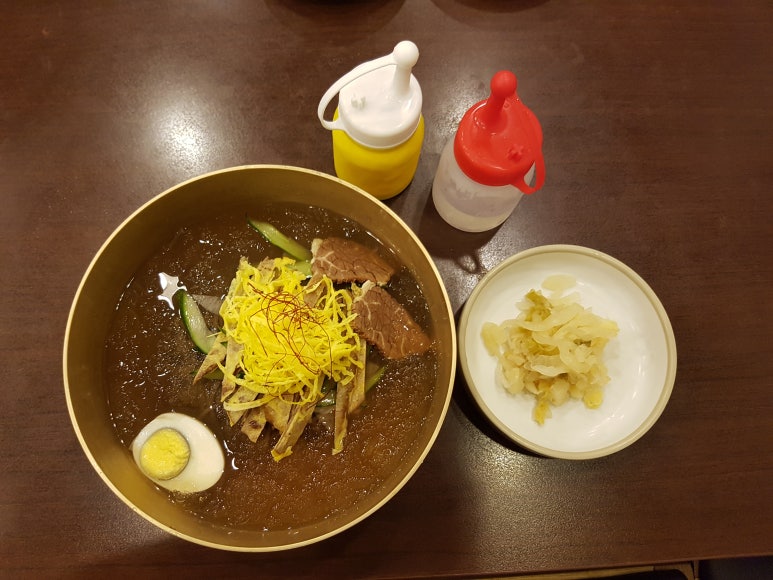 명동뚝배기 이미지
