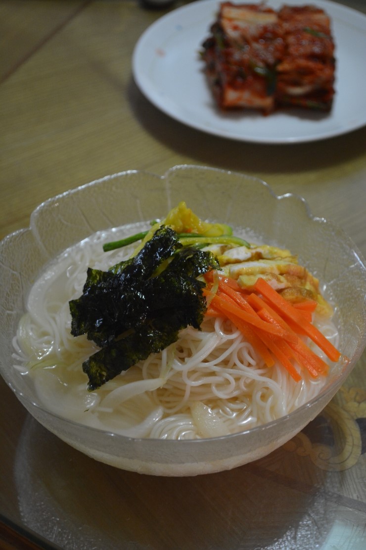 웅이칼국수 이미지