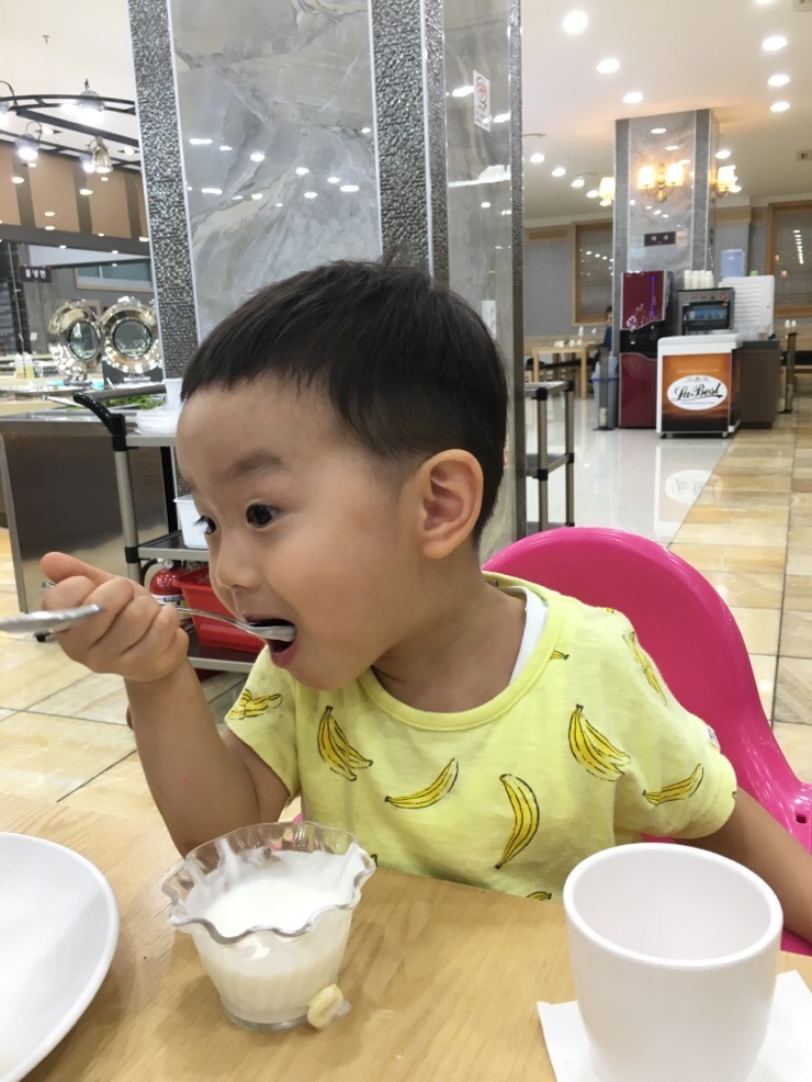 온천한식뷔페 이미지