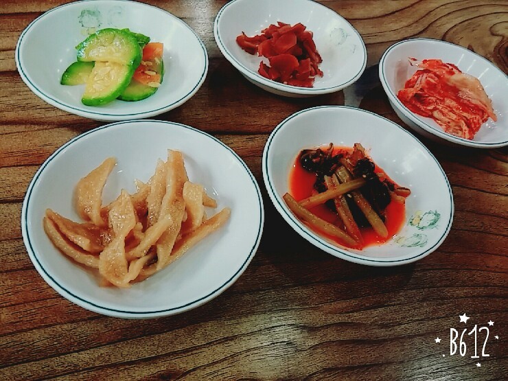 먹을래 싸갈래 이미지