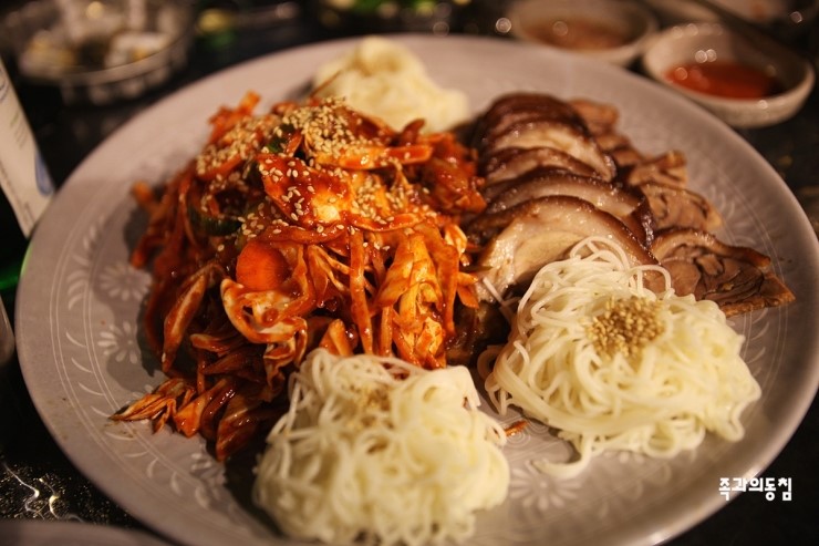 가장맛있는족발족과의동침 이미지