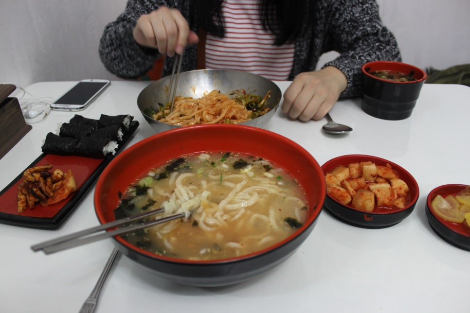 맥가이버손칼국수 이미지