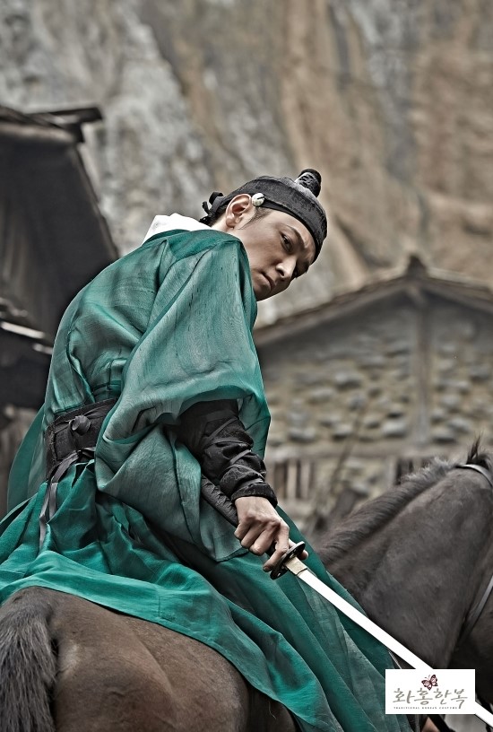 화홍한복 이미지