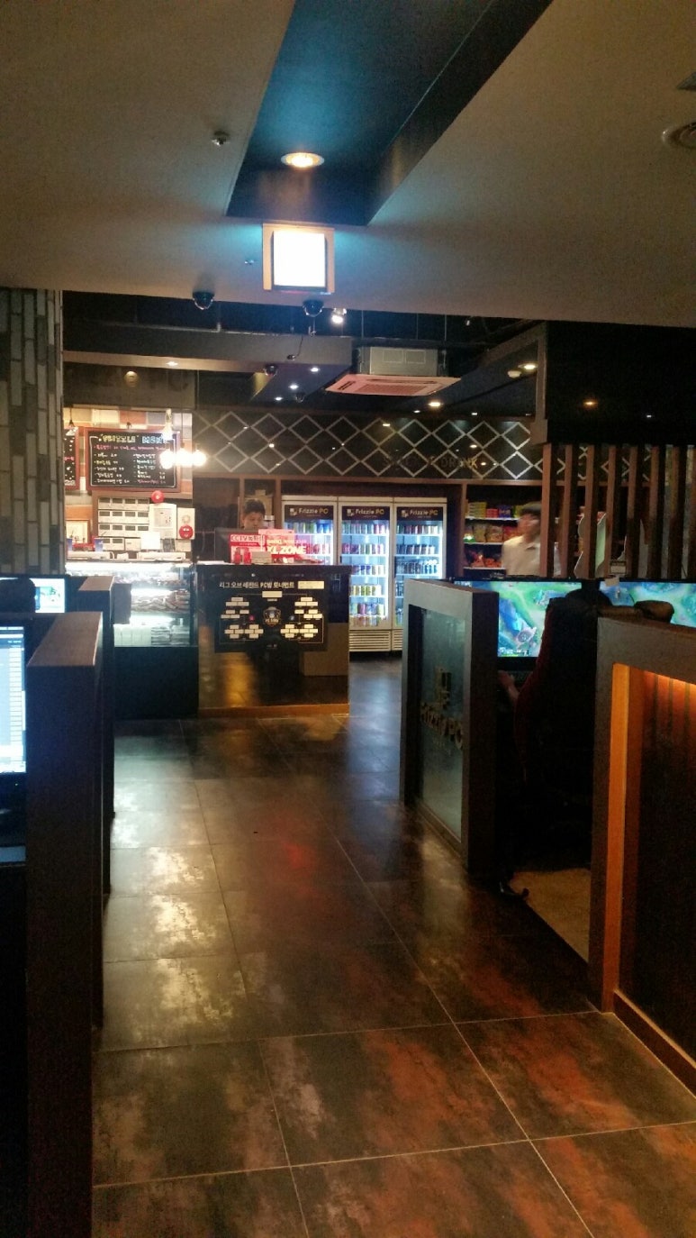 프리즐PC방 이미지