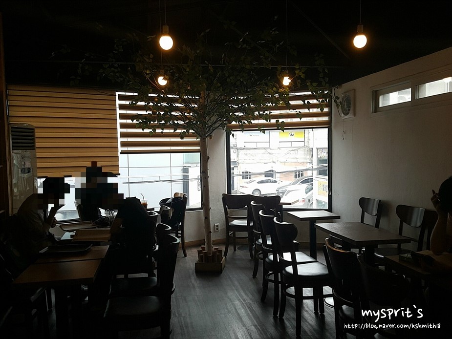 커피에반하다수원 이미지