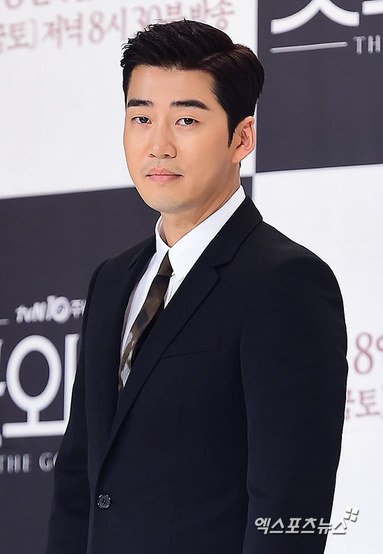 2대8 가르마미용실 이미지