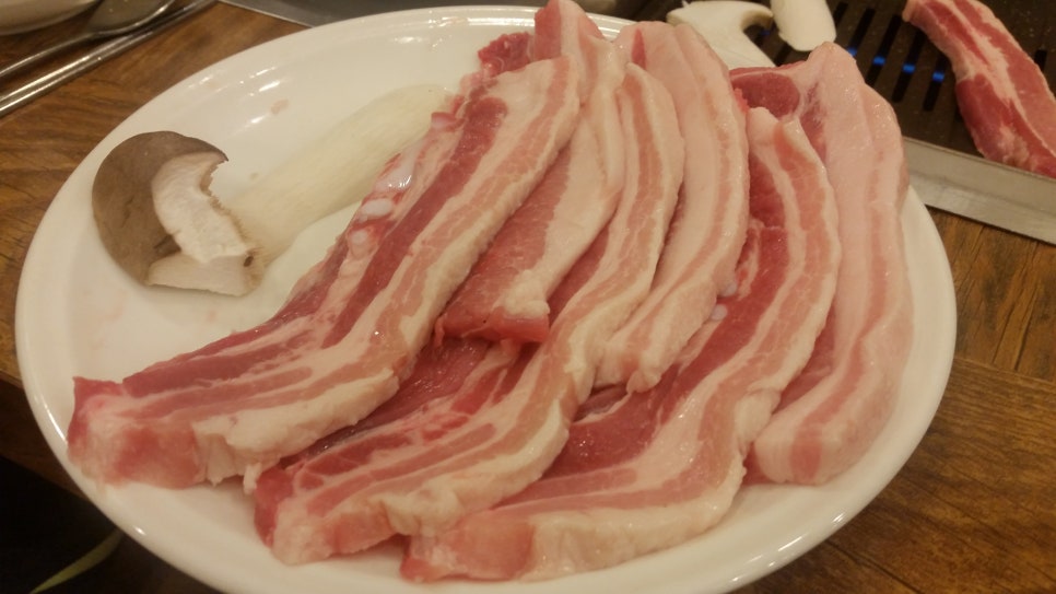 돼지맛자랑하는날 이미지