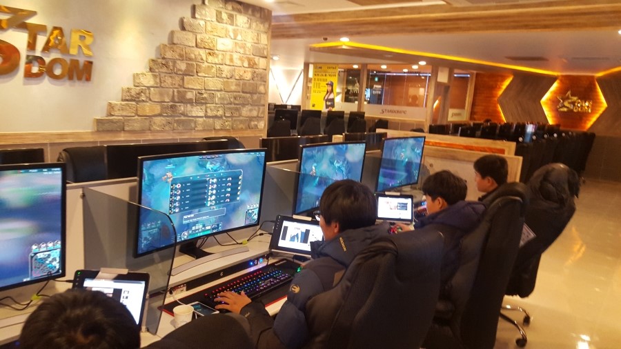 PC방 이미지