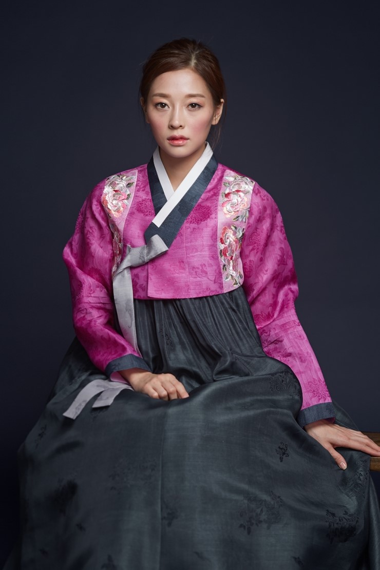 아띠아리한복 이미지