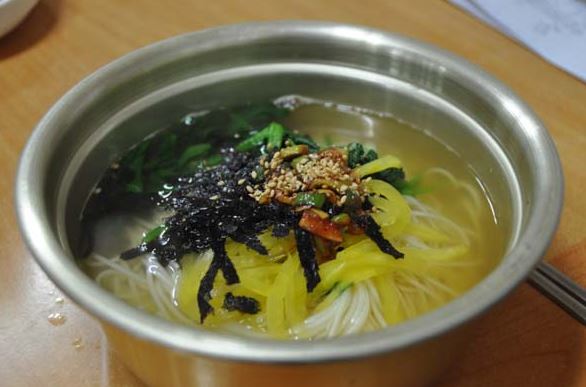 24시멸치국수 이미지