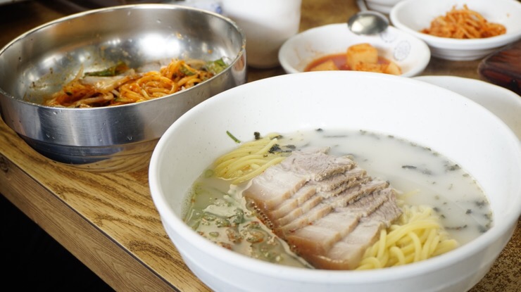 자매국수집 이미지