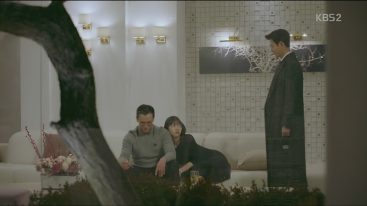어스앤뎀 이미지