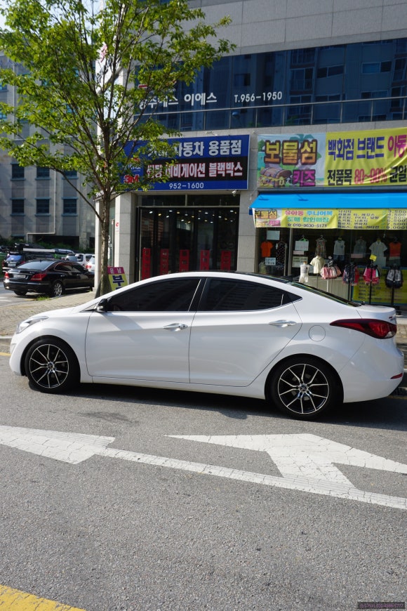 카미자동차용품점 이미지