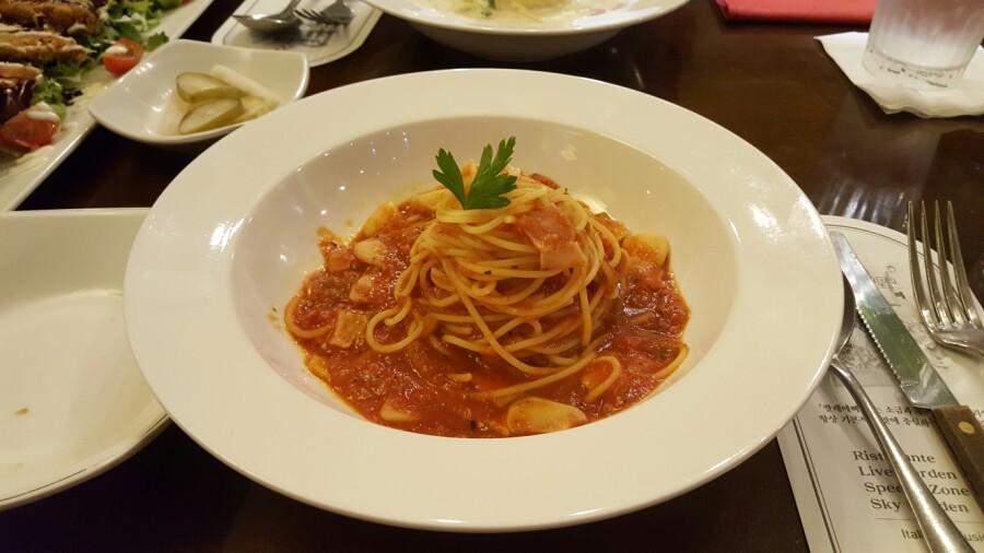 bhc 치킨대학로본점 이미지