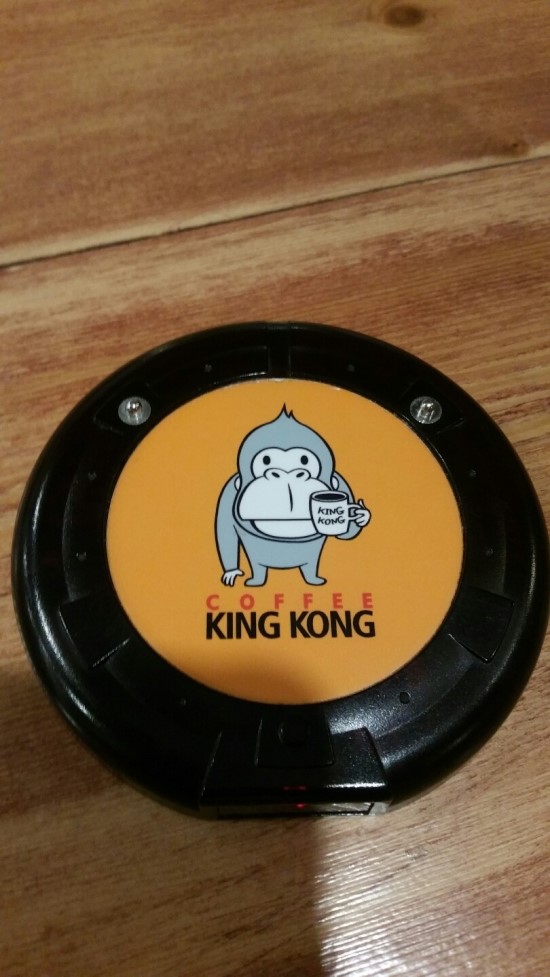 서가로스터리 이미지